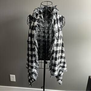 Wooden Ships  Buffalo Plaid Black and White Knit Vest Open Front